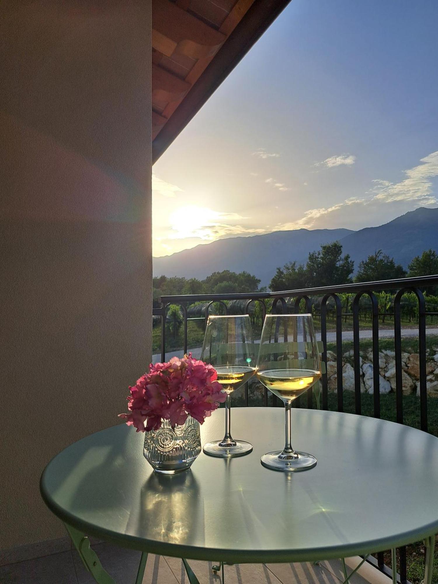 Agriturismo Riva Beata Cavaso Del Tomba Luaran gambar